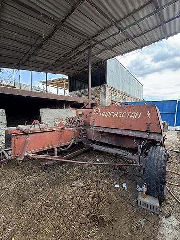 Транспорт: Продаю трактор МТЗ 80 с агрегатоми. Пресс подборщик, прицеп и плуг — 3