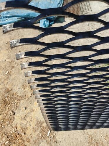 куплю лист металла: Просечно- вытяжной лист. Для настилов, лестниц, ступеней, проходов — 5