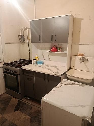 flat in jalalabad: 2 комнаты, Собственник — 5