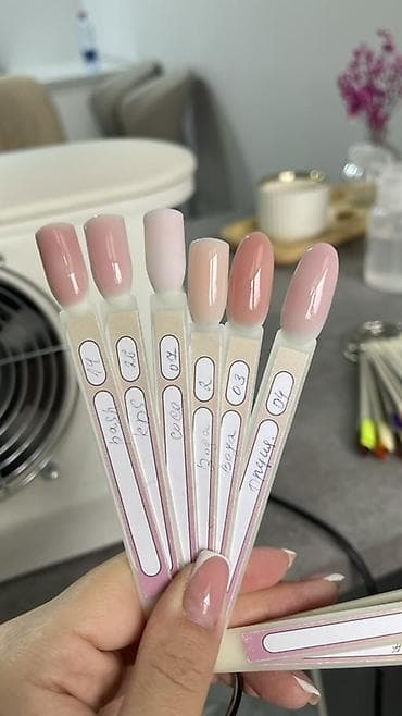 switch lite: 60 штук гель лаков В отличном состоянии Срок годности отличное новое — 2