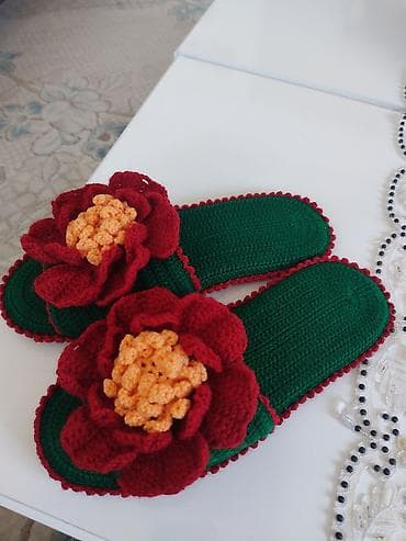 red center: Домашние тапочки, 39, Новый, цвет - Зеленый, Самовывоз — 3