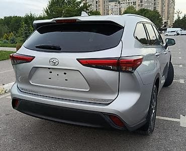 Toyota Highlander: 2023 г., 2.4 л, Автомат, Бензин, Кроссовер — 6