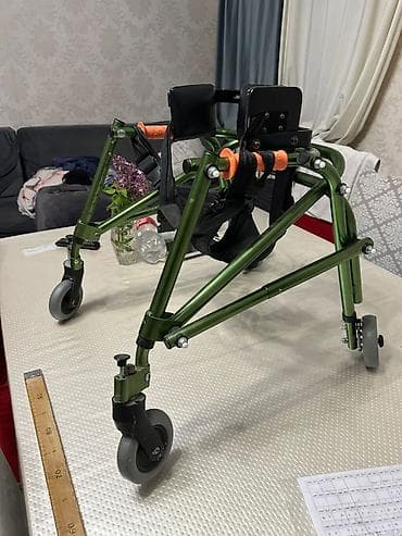 Детский ходунки-реабилитатор (динамический вертикализатор) с опорой на