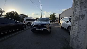 Продажа авто: Toyota RAV4: 2021 г., 2.5 л, Автомат, Бензин, Кроссовер — 3