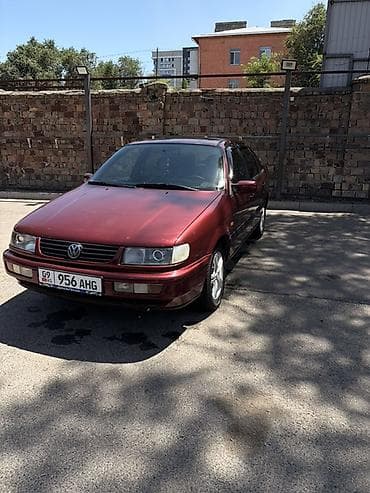 Транспорт: Volkswagen Passat: 1994 г., 1.8 л, Автомат, Седан — 2