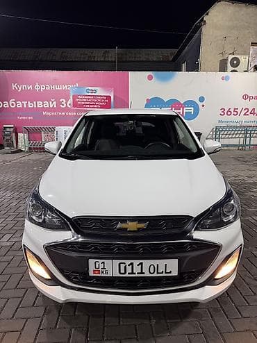 smart car: Chevrolet Spark: 2018 г., 1 л, Вариатор, Бензин, Хэтчбэк — 3