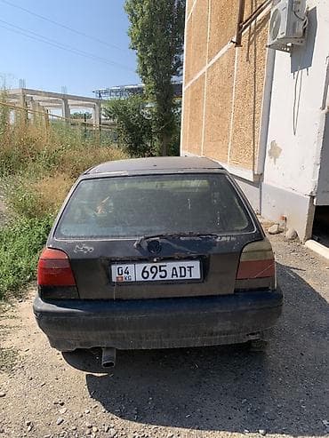 forester 2003: Volkswagen Golf: 1993 г., Хэтчбэк — 2