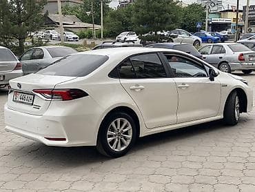 gac gs3: Toyota Corolla: 2023 г., 1.8 л, Вариатор, Гибрид, Седан — 5