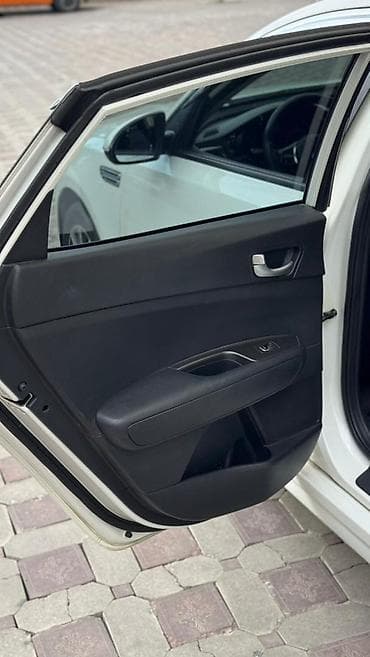Kia K5: 2021 г., 2 л, Автомат, Газ, Седан — 8