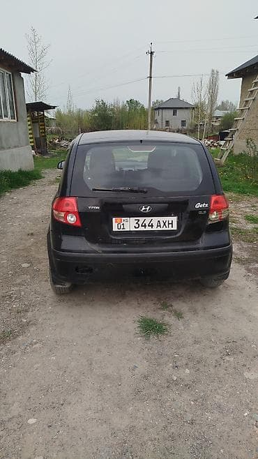 Транспорт: Hyundai Getz: 2004 г., 1.4 л, Кол менен иштөөчү, Бензин, Хетчбек — 3