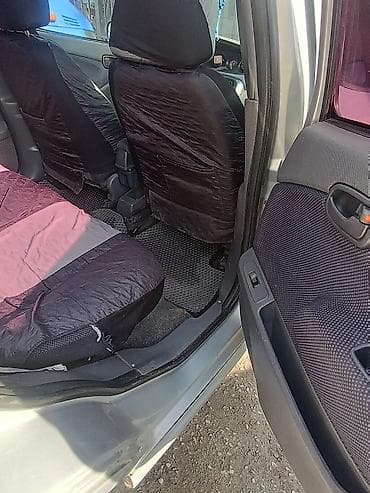 honda srv 1: Daihatsu YRV: 2001 г., 1.3 л, Автомат, Хэтчбэк — 6