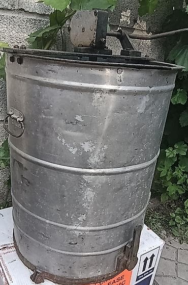 мёд цена: Продам медогонку ручную, 3 рамочная советская медогонка цена25000сом — 3