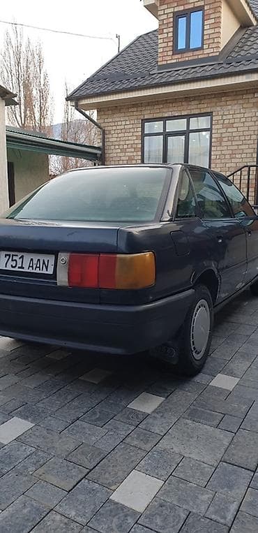 Audi: Audi 80: 1989 г., 1.8 л, Механика, Бензин, Седан — 10