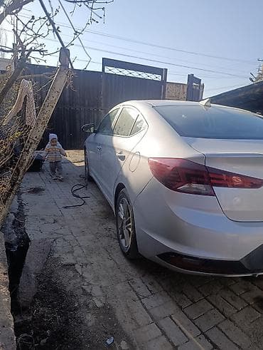subaru alteza: Hyundai Elantra: 2019 г., 2 л, Автомат, Бензин, Седан — 2