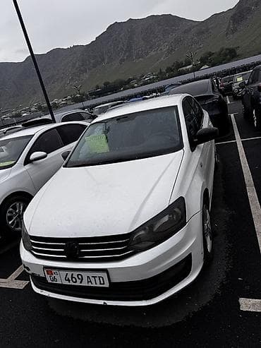 Volkswagen Polo: 2017 г., Механика, Бензин, Седан