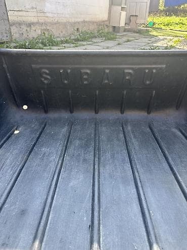 Аксессуары и тюнинг: Родные Полики Для багажника Subaru, цвет - Черный, Б/у, Самовывоз — 1