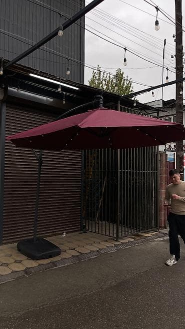 small table: Уличный зонт на боковой стойке с подсветкой - Тип: садовый/террасный — 3