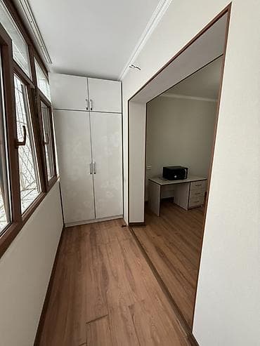 Батирлерди сатуу: 4 бөлмө, 96 м², 105-серия, 1 кабат, Евроремонт — 5