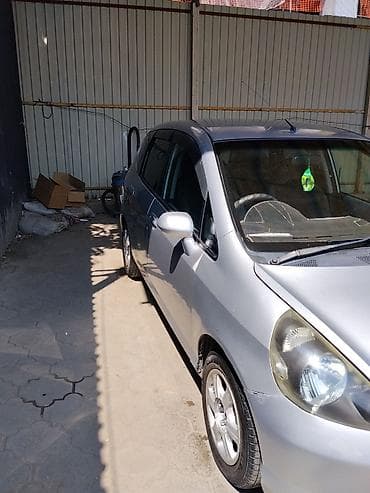 Транспорт: Honda Fit: 2002 г., 1.3 л, Бензин, Хэтчбэк — 3