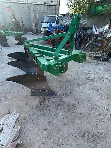 стоп краун: Навесной оборотный плуг 3-корпусный для трактора - Тип: навесной — 1
