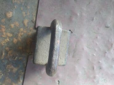 набор гирь для спорта: Продаю гирю вес 13кг очень удобная в использовании можно ещё — 2