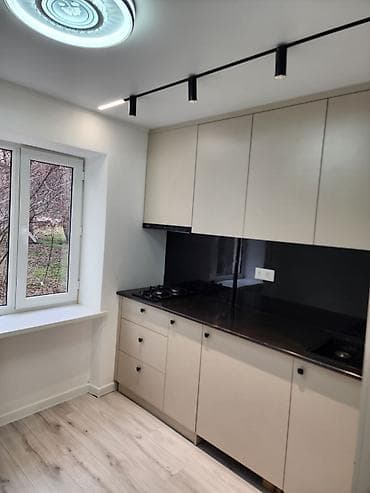 чапаева ахунбаева: 2 бөлмө, 41 м², 104-серия, 1 кабат, Евроремонт — 10