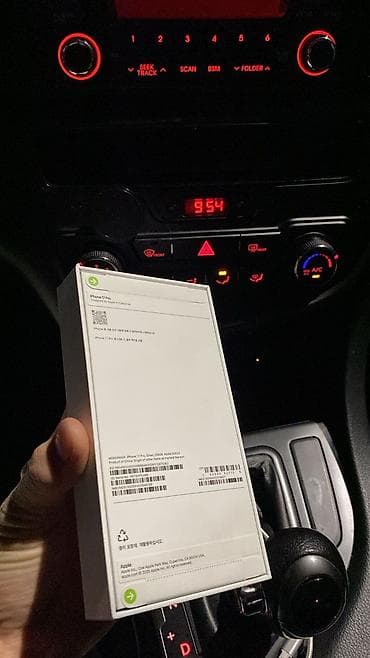 mi cloud: IPhone 17 Pro, Новый, 256 ГБ, White Titanium, Кабель, Коробка, 100 % — 2