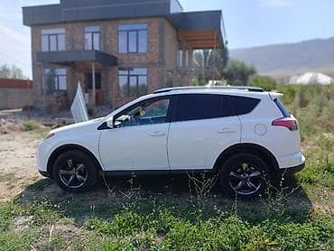 Toyota RAV4: 2017 г., 2.4 л, Автомат, Бензин, Кроссовер at lalafo.kg Toyota RAV4: 2017 г., 2.4 л, Автомат, Бензин, Кроссовер