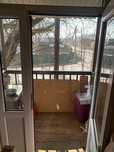 обмен доплата мне: 3 комнаты, 50 м², 2 этаж — 9