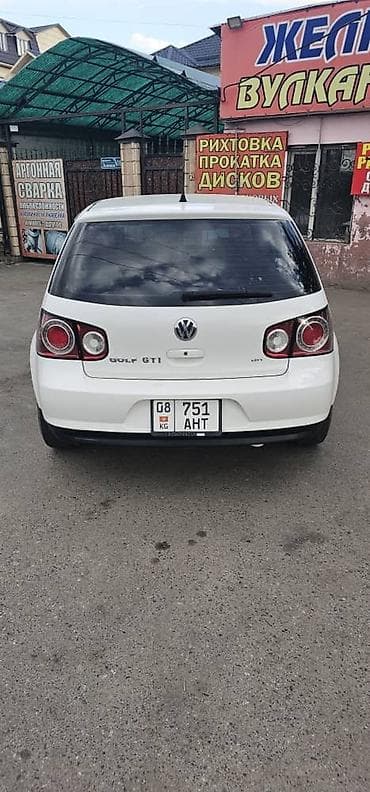 Транспорт: Volkswagen Golf: 2007 г., 2 л, Механика, Бензин, Хэтчбэк — 2