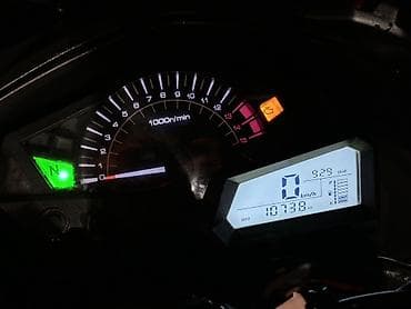 мото сатылат: Без док Спортивный мотоцикл в обтекаемом пластиковом обвесе, цвет — — 5