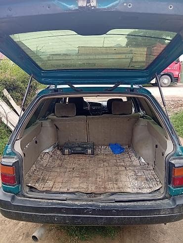 Volkswagen Passat: 1993 г., 1.8 л, Кол менен иштөөчү, Бензин, Универсал — 6