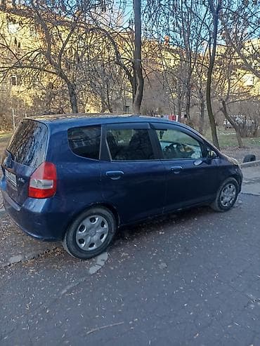 mini cooper: Honda Fit: 2002 г., 1.3 л, Автомат, Бензин, Хэтчбэк — 4