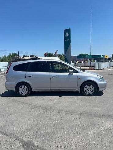 кузов гольф: Honda Stream: 2002 г., 1.7 л, Автомат, Бензин, Минивэн — 2
