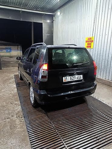 Mitsubishi Space Star: 2005 г., 1.8 л, Механика, Бензин, Хэтчбэк