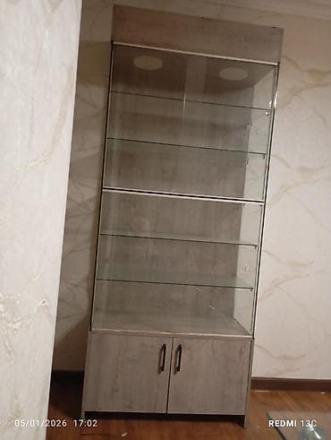 выдвижной ящик: Витрина/шкаф для展示 и хранения. - Конструкция: нижний тумбовый модуль — 1
