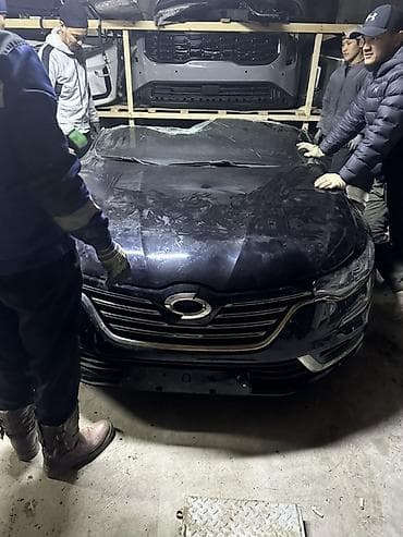 Двери и комплектующие: Капот Renault, Оригинал — 1