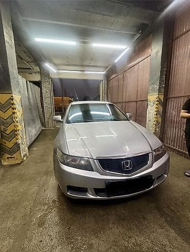 Унаа: Honda Accord: 2004 г., 2 л, Автомат, Бензин, Седан — 1