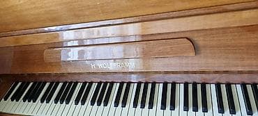Продам шикарное немецкое пианино "H.WOLFFRAMM" Инструмент винтажный