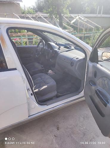 тмз 82: Daewoo Kalos: 2002 г., 1.5 л, Механика, Бензин, Хэтчбэк — 3