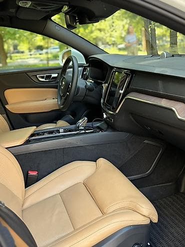 Volvo S70: 2020 г., 2 л, Автомат, Гибрид, Седан — 8