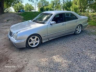Mercedes-Benz E-Class: 2000 г., Автомат, Седан