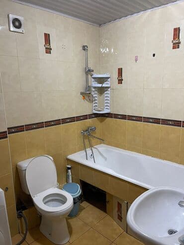 квартира аренда без мебели: 3 комнаты, Собственник, С подселением, С мебелью частично — 3