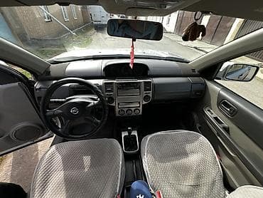 Унаа сатуу: Nissan X-Trail: 2005 г., 2 л, Кол менен иштөөчү, Бензин, Кроссовер — 9