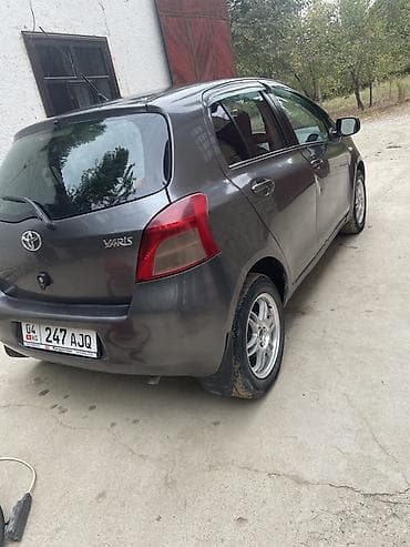 Продажа авто: Toyota Yaris: 2007 г., 1.3 л, Механика, Бензин, Хэтчбэк — 3