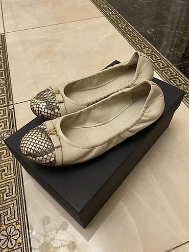 Личные вещи: Оригинал. Балетки Louis Vuitton - Материал: мягкая бежевая кожа. - — 3