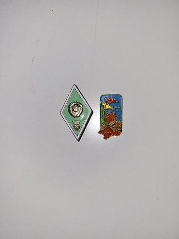 Продаю советские значки