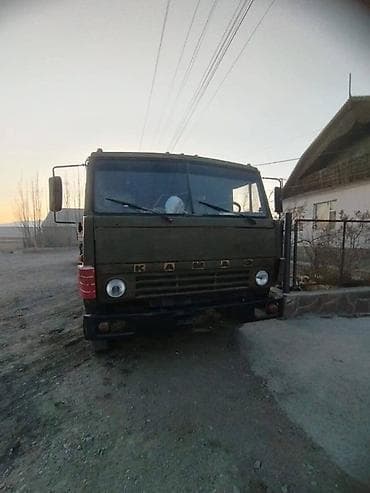 мос газ 53: Самосвал КамАЗ 6x4 - Конфигурация: трехосный самосвал (6x4). - Кузов — 7