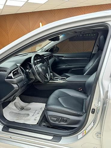 vin code: Toyota Camry: 2018 г., 2.5 л, Автомат, Гибрид, Седан — 6