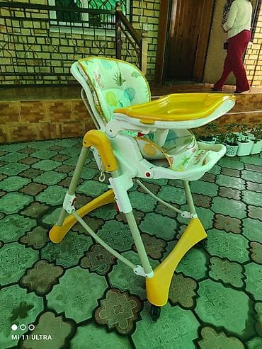 пластмас: Стульчик для кормления, Б/у, Другой бренд, Пластик, Трансформер, цвет - Желтый, Самовывоз — 4
